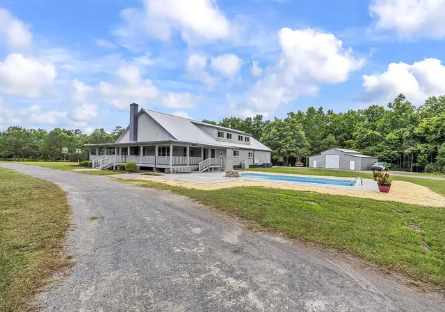 Photo 2 of Mansion for sale at 59 Two Ponds Rd, Georgetown, SC 29440 | MLS# 2617171 | Listing updated on 2026-09-04