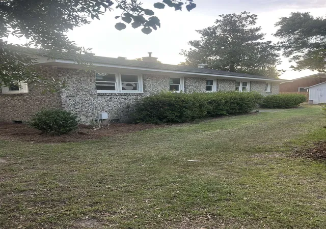 Photo 4 of Sale Pending at 802 Esther St, Mullins, SC 29574 | MLS# 2617188 | Listing updated on 2026-09-24