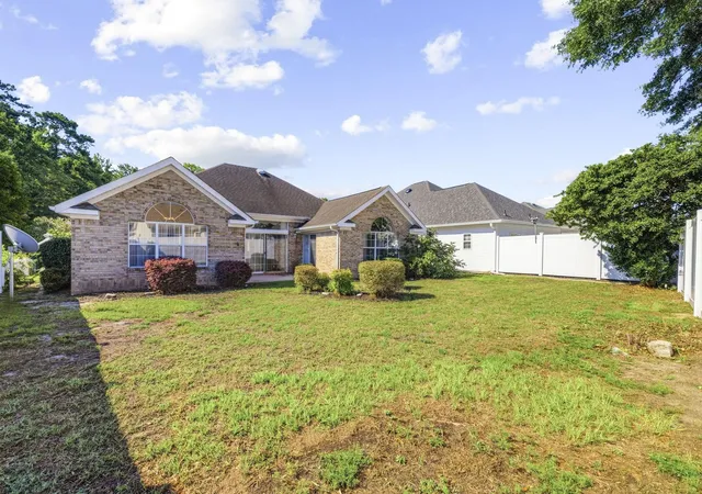 Photo 4 of Single family home for sale at 2443 Glen Dr, Little River, SC 29566 | MLS# 2617335 | Listing updated on 2026-09-02