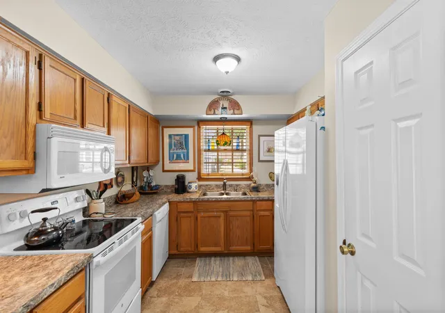 Photo 3 of Sale Pending at 830 44th Avenue N #J4, Myrtle Beach, SC 29577 | MLS# 2617770 | Listing updated on 2026-09-11