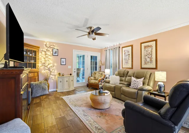Photo 3 of Manufactured home for sale at 2039 Eastlynn Dr, Conway, SC 29526 | MLS# 2617903 | Listing updated on 2026-09-11