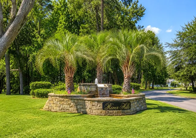 Photo 2 of Single family home for sale at 3251 Hermitage Dr, Little River, SC 29566 | MLS# 2617960 | Listing updated on 2026-09-07