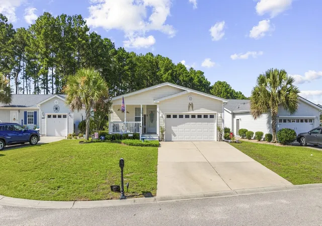 Photo 2 of Manufactured home for sale at 1004 Greencrest Ct, Conway, SC 29526 | MLS# 2618192 | Listing updated on 2026-09-21