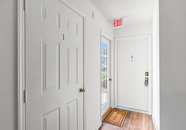 Listing Photo 4 - Condo for sale in building located at 4206 Pinehurst Cir, Little River, SC 29566 - Unit #E-1