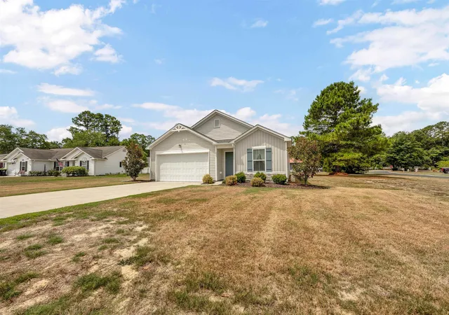 Photo 3 of Single family home for sale at 807 Sw Fox St, Shallotte, NC 28470 | MLS# 2618331 | Listing updated on 2026-09-04
