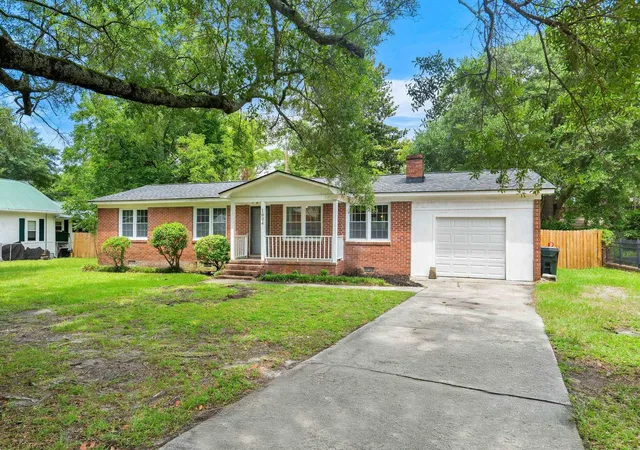 Photo 4 of Single family home for sale at 1004 Whittemore St, Conway, SC 29527 | MLS# 2618375 | Listing updated on 2026-09-14