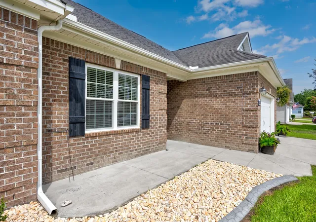 Photo 3 of Single family home for sale at 525 Battey Dr, Myrtle Beach, SC 29588 | MLS# 2618389 | Listing updated on 2026-09-09