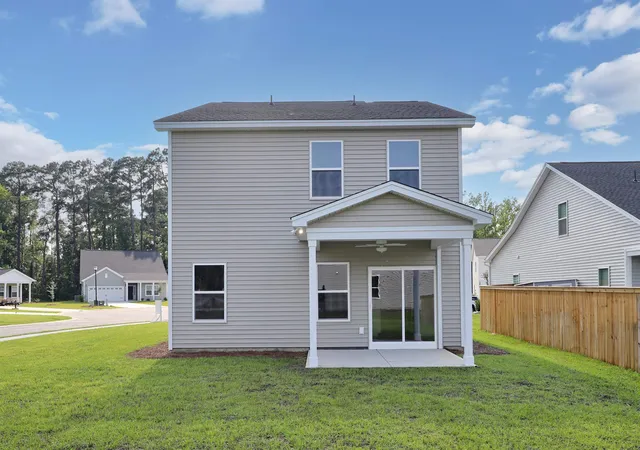 Photo 4 of Single family home for sale at 417 Meadow Sweet Pl, Conway, SC 29526 | MLS# 2618392 | Listing updated on 2026-09-20