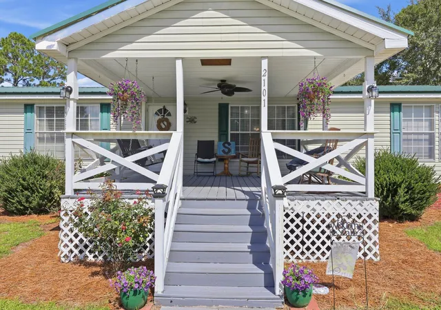 Photo 3 of Sale Pending at 2101 Doe Trl, Dillon, SC 29536 | MLS# 2618531 | Listing updated on 2026-09-10