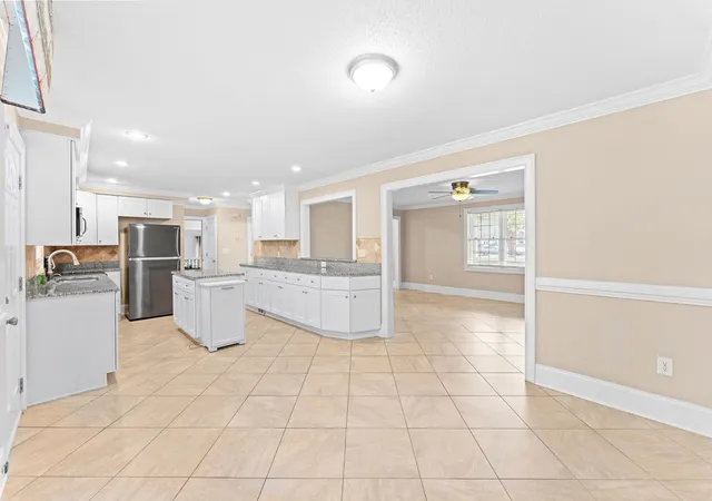 Photo 4 of Single family home for sale at 410 31st Avenue N, Myrtle Beach, SC 29577 | MLS# 2618544 | Listing updated on 2026-09-03