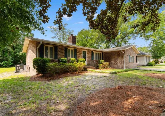 Photo 2 of Single family home for sale at 655 5th Avenue N, Surfside Beach, SC 29575 | MLS# 2618697 | Listing updated on 2026-09-09