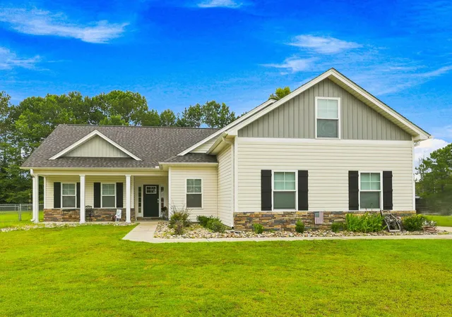 Photo 1 of Sale Pending at 515 Allen St, Loris, SC 29569 | MLS# 2618732 | Listing updated on 2026-10-02