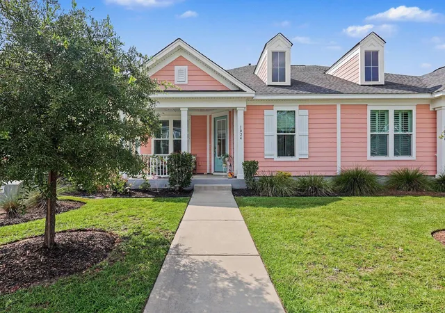 Photo 2 of Single family home for sale at 1024 Longwood Blfs Cir, Murrells Inlet, SC 29576 | MLS# 2618858 | Listing updated on 2026-09-09