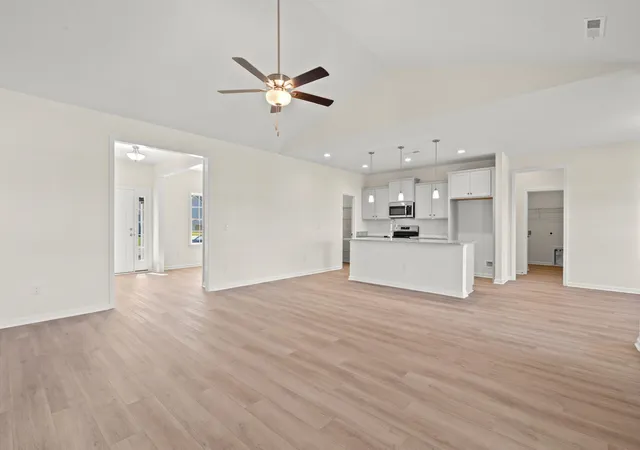 Photo 4 of Single family home for sale at 613 Bay St, Aynor, SC 29511 | MLS# 2619063 | Listing updated on 2026-09-05