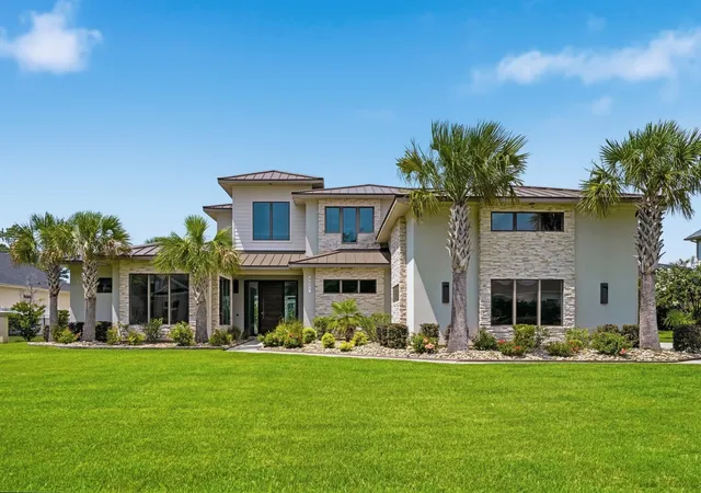 Photo 1 of Sale Pending at 5021 Wynfield Dr, Myrtle Beach, SC 29577 | MLS# 2619072 | Listing updated on 2026-09-07