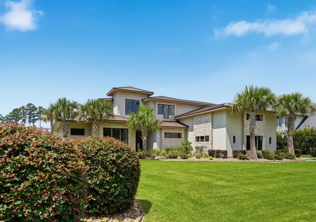 Photo 2 of Sale Pending at 5021 Wynfield Dr, Myrtle Beach, SC 29577 | MLS# 2619072 | Listing updated on 2026-09-07