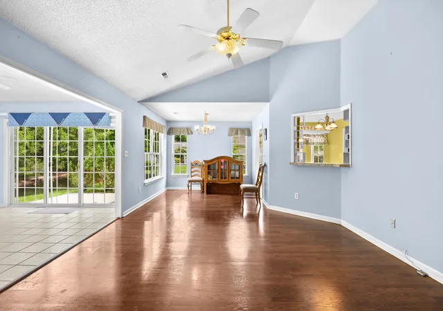 Photo 4 of Single family home for sale at 2498 Hunters Trl, Myrtle Beach, SC 29588 | MLS# 2619078 | Listing updated on 2026-09-22