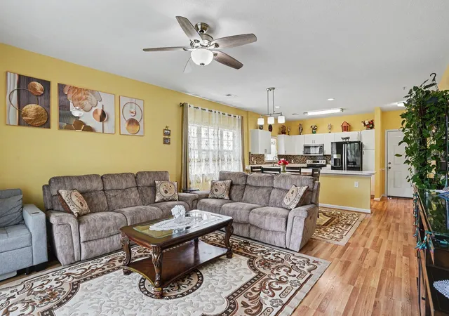 Photo 4 of Condo for sale at 3951 Gladiola Ct #204, Myrtle Beach, SC 29588 | MLS# 2619133 | Listing updated on 2026-09-08