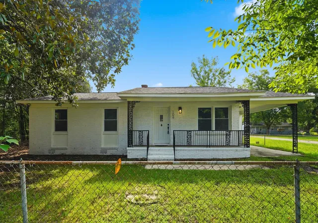 Photo 1 of Single family home for sale at 106 Fladger St, Marion, SC 29571 | MLS# 2619229 | Listing updated on 2026-09-09