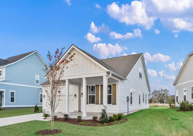 Photo 3 of Sale Pending at 203 Atlantic Breeze St, Myrtle Beach, SC 29572 | MLS# 2619241 | Listing updated on 2026-09-23