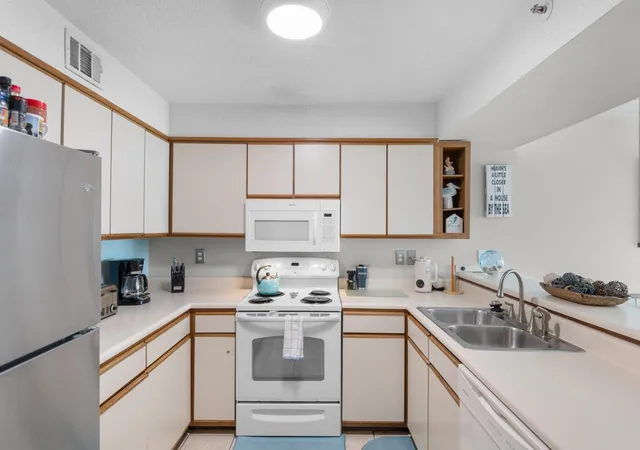 Photo 3 of Condo for sale at 1425 S Ocean Blvd #3G, North Myrtle Beach, SC 29582 | MLS# 2619277 | Listing updated on 2026-09-03