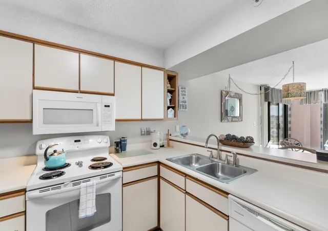 Photo 4 of Condo for sale at 1425 S Ocean Blvd #3G, North Myrtle Beach, SC 29582 | MLS# 2619277 | Listing updated on 2026-09-03