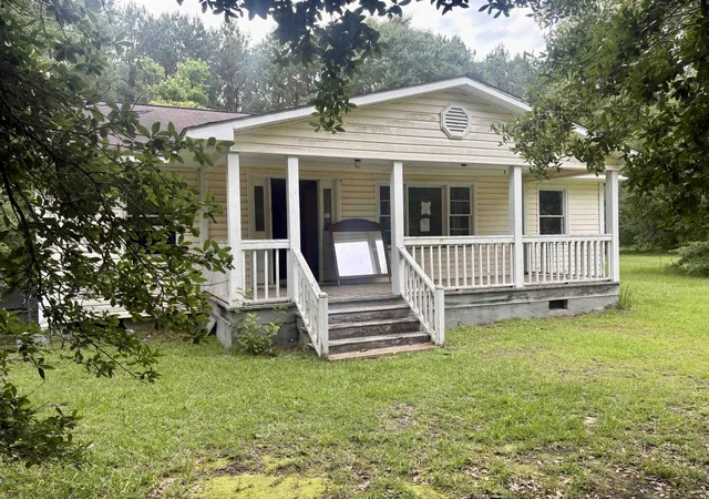 Photo 3 of Single family home for sale at 96 Cody Ln, Georgetown, SC 29440 | MLS# 2619281 | Listing updated on 2026-09-12