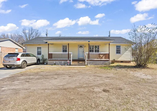 Photo 1 of Single family home for sale at 202 Luttie Rd, Myrtle Beach, SC 29588 | MLS# 2619517 | Listing updated on 2026-09-10