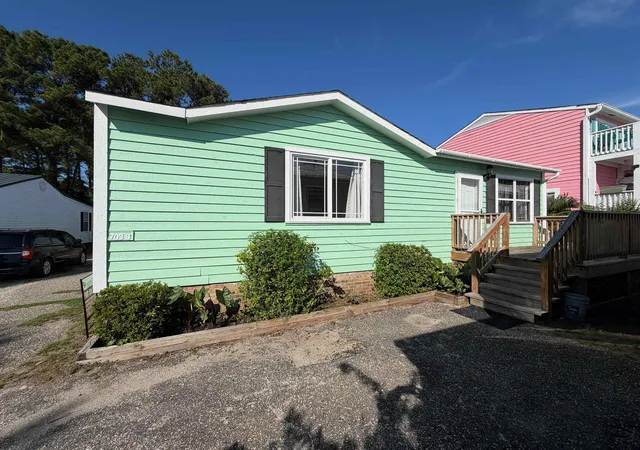 Photo 1 of Single family home for sale at 709 B 3rd Avenue S, North Myrtle Beach, SC 29582 | MLS# 2619672 | Listing updated on 2026-09-08