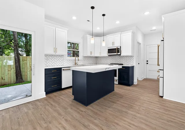 Photo 3 of Single family home for sale at 359 Sea Marsh Ave, Murrells Inlet, SC 29576 | MLS# 2619706 | Listing updated on 2026-09-14
