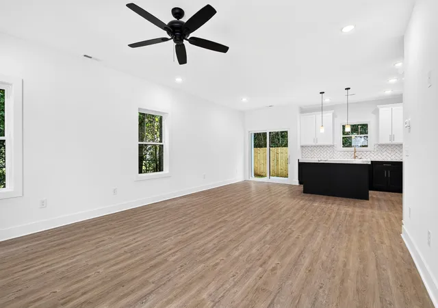 Photo 4 of Single family home for sale at 359 Sea Marsh Ave, Murrells Inlet, SC 29576 | MLS# 2619706 | Listing updated on 2026-09-22