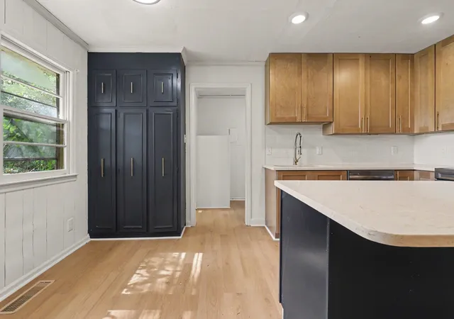 Photo 4 of Single family home for sale at 2405 S Island Rd, Georgetown, SC 29440 | MLS# 2619758 | Listing updated on 2026-09-11