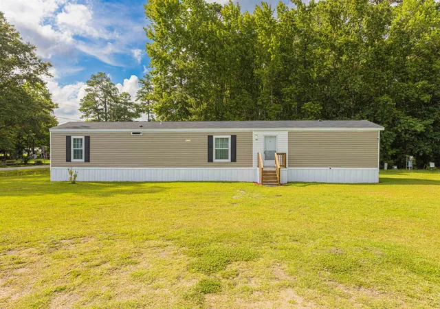 Manufactured home for sale at 301 Allison Ct, Conway, SC 29526 | MLS# 2619854