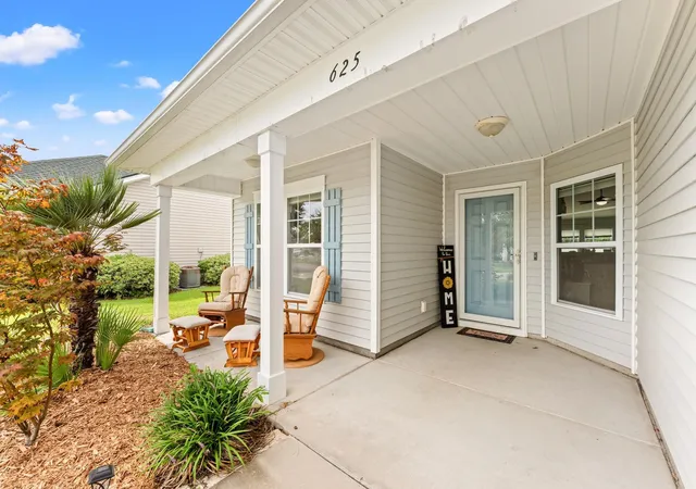 Photo 4 of Single family home for sale at 625 Old Castle Loop, Myrtle Beach, SC 29579 | MLS# 2619863 | Listing updated on 2026-09-11