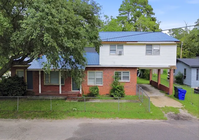Photo 1 of Single family home for sale at 504 Ridge St, Conway, SC 29527 | MLS# 2619870 | Listing updated on 2026-09-09