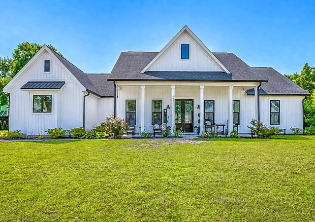 Photo 1 of Single family home for sale at 669 Pacific Cmns Dr, Myrtle Beach, SC 29575 | MLS# 2619883 | Listing updated on 2026-09-11