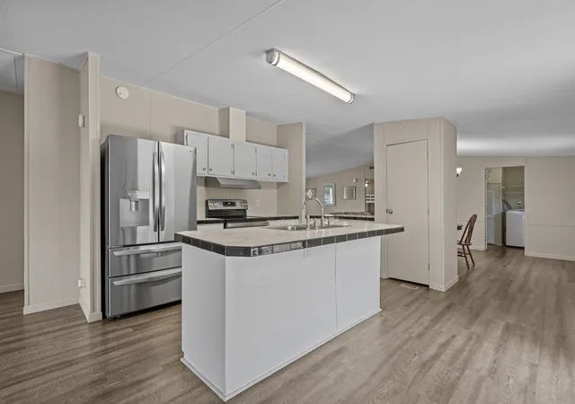 Photo 3 of Manufactured home for sale at 2533 N Wild Rose Dr, Myrtle Beach, SC 29579 | MLS# 2619900 | Listing updated on 2026-09-04