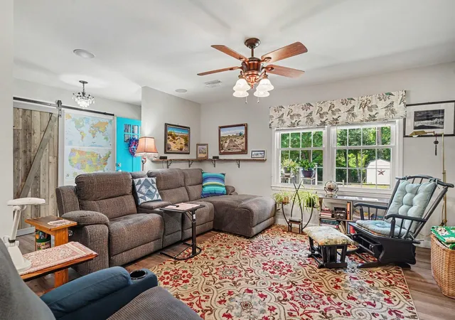 Photo 4 of Single family home for sale at 991 Small Ln, Conway, SC 29526 | MLS# 2620013 | Listing updated on 2026-09-03