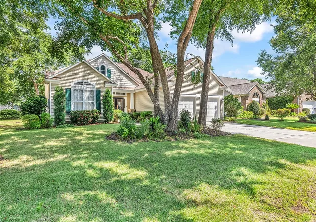 Photo 2 of Sale Pending at 99 Wickham Ct, Pawleys Island, SC 29585 | MLS# 2620030 | Listing updated on 2026-09-05