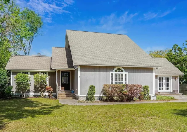 Photo 1 of Single family home for sale at 7 Pine Valley Ln, Myrtle Beach, SC 29575 | MLS# 2620067 | Listing updated on 2026-09-14