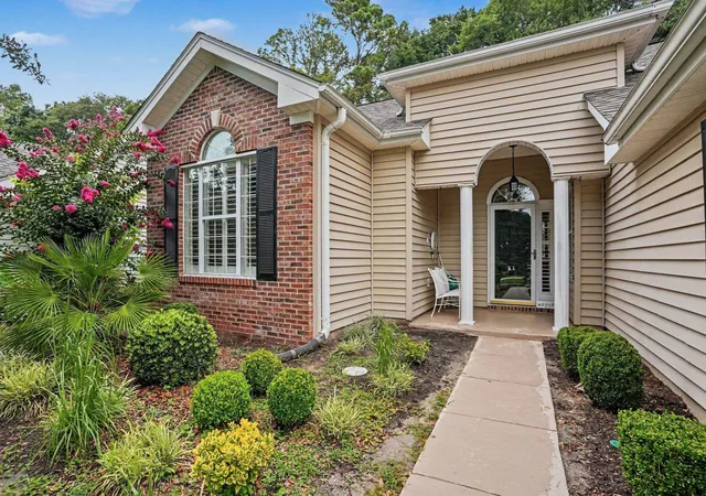 Photo 3 of Single family home for sale at 4345 Oakwood Cir, Little River, SC 29566 | MLS# 2620108 | Listing updated on 2026-09-04