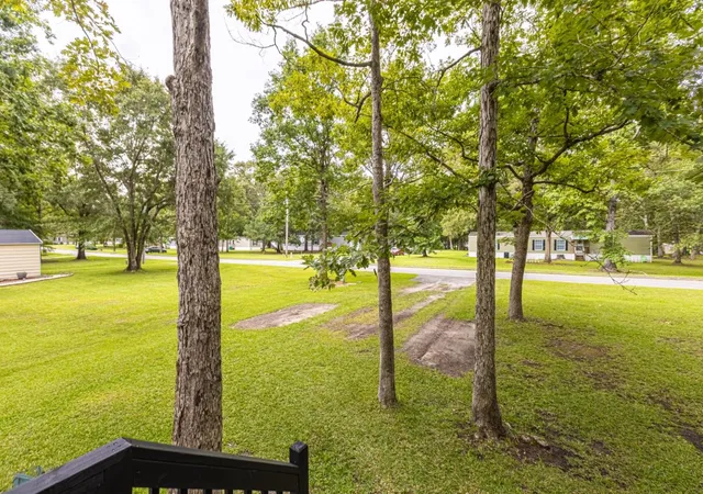 Photo 3 of Manufactured home for sale at 271 Williamson Lake Cir, Conway, SC 29526 | MLS# 2620178 | Listing updated on 2026-09-10