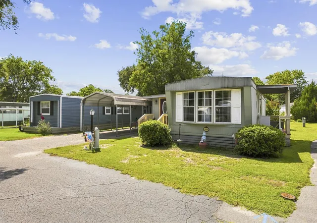 Photo 2 of Manufactured home for sale at 155 Ridgeway Loop, Murrells Inlet, SC 29576 | MLS# 2620216 | Listing updated on 2026-10-01