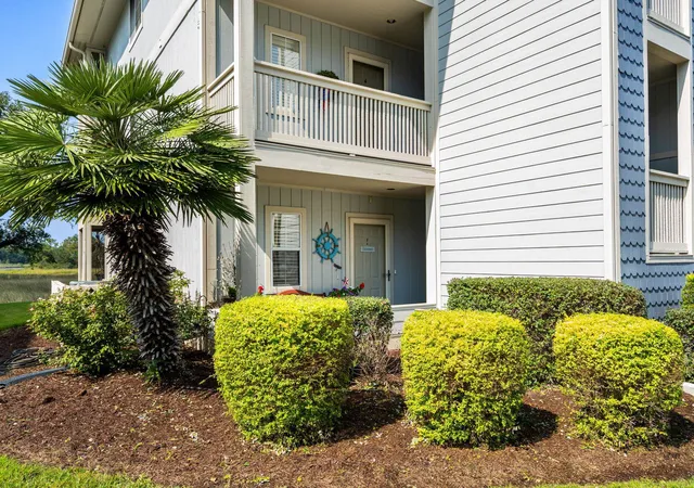 Listing Photo 4 - Condo for sale in building located at 4510 Coquina Harbour Dr, Little River, SC 29566 - Unit #E1