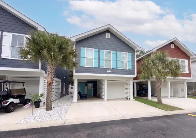 Photo 3 of Sale Pending at 212 Kings Xing Loop, Murrells Inlet, SC 29576 | MLS# 2620329 | Listing updated on 2026-09-19