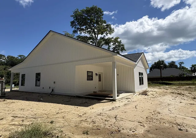Photo 3 of Single family home for sale at 4340 Mineola Ave, Little River, SC 29566 | MLS# 2620341 | Listing updated on 2026-09-07