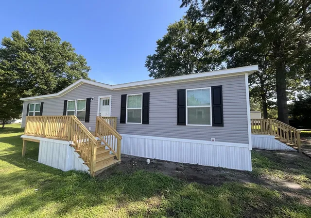 Photo 3 of Manufactured home for sale at 7570 Aubrey Ln, Myrtle Beach, SC 29588 | MLS# 2620426 | Listing updated on 2026-09-09