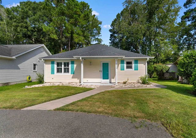 Photo 1 of Sale Pending at 6629 E Sweetbriar Trl, Myrtle Beach, SC 29588 | MLS# 2620465 | Listing updated on 2026-10-03