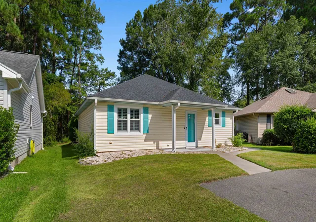 Photo 2 of Sale Pending at 6629 E Sweetbriar Trl, Myrtle Beach, SC 29588 | MLS# 2620465 | Listing updated on 2026-10-03
