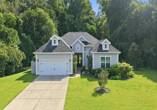 Photo 1 of Single family home for sale at 242 Hyacinth Loop, Murrells Inlet, SC 29576 | MLS# 2620487 | Listing updated on 2026-10-22